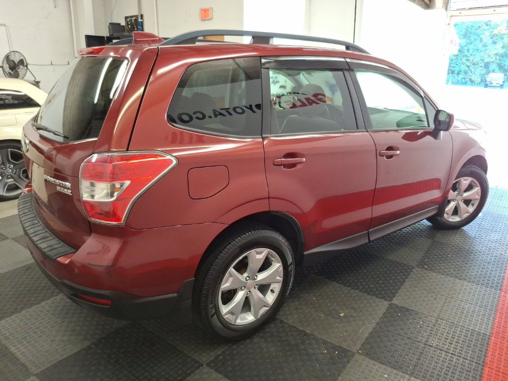 Used 2016 Subaru Forester 2.5i Premium w/ All-Weather Package AWD/4WD image 11