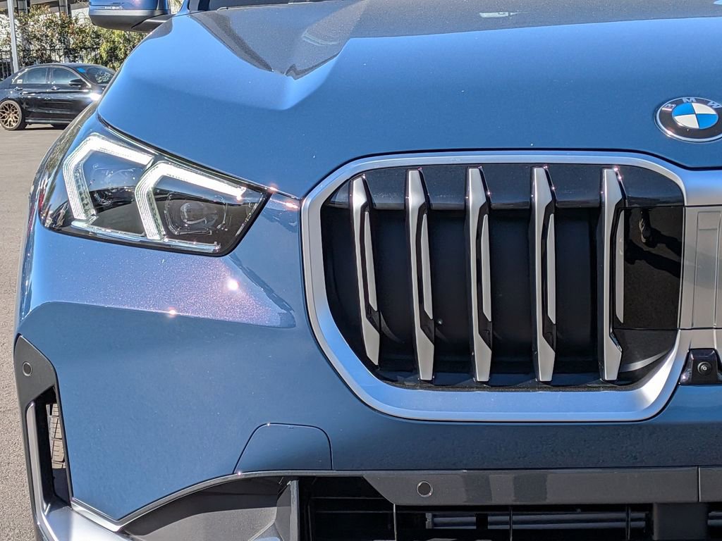 New 2026 BMW X1 xDrive28i AWD/4WD image 17