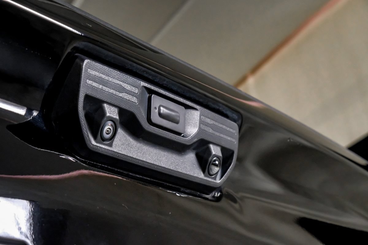Used 2024 Chevrolet Silverado 2500 ZR2 AWD/4WD image 46