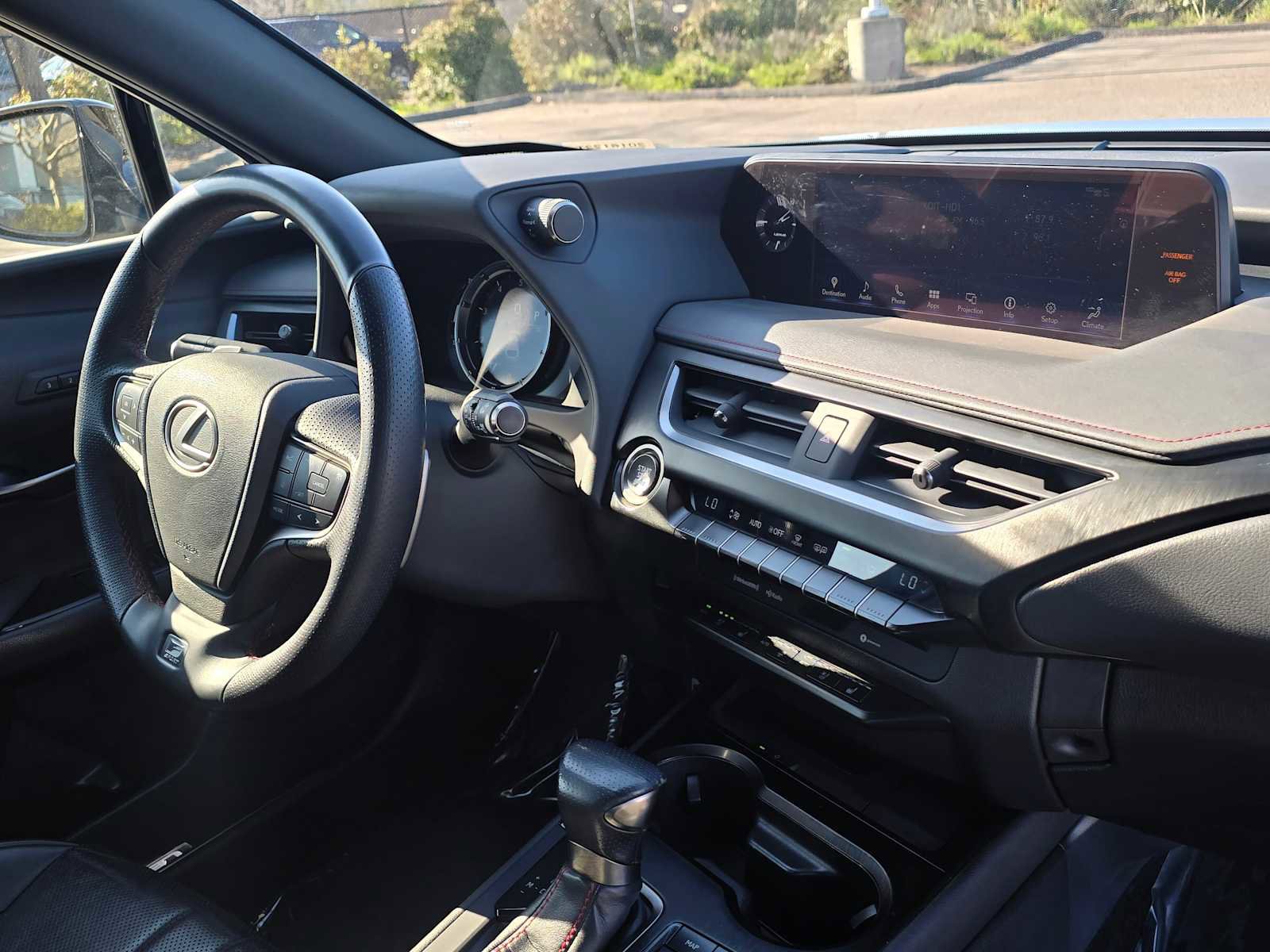 Used 2019 Lexus UX 200 F Sport image 10