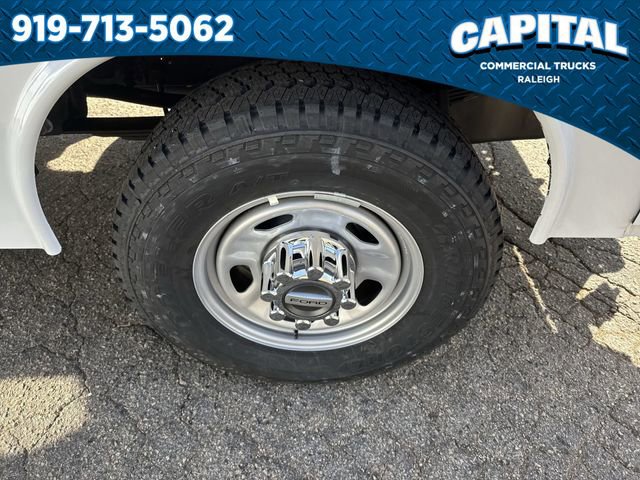 New 2026 Ford F350 XL w/ XL Chrome Package image 13
