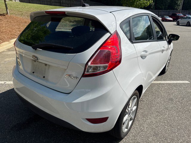 Used 2016 Ford Fiesta SE w/ Equipment Group 201A FWD image 4