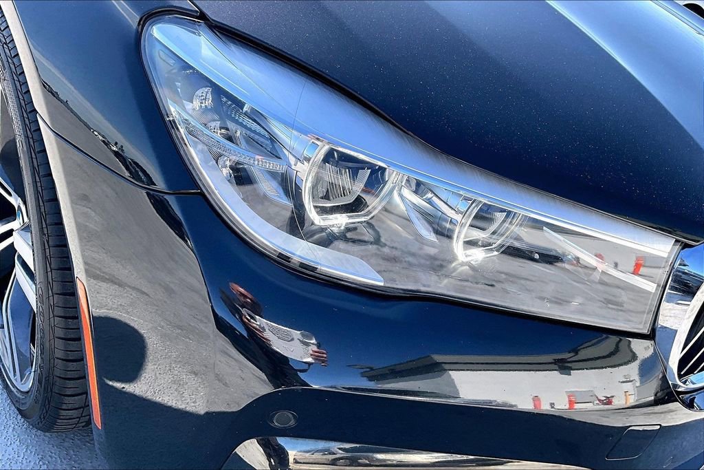 Used 2019 BMW 740i w/ M Sport Package image 30