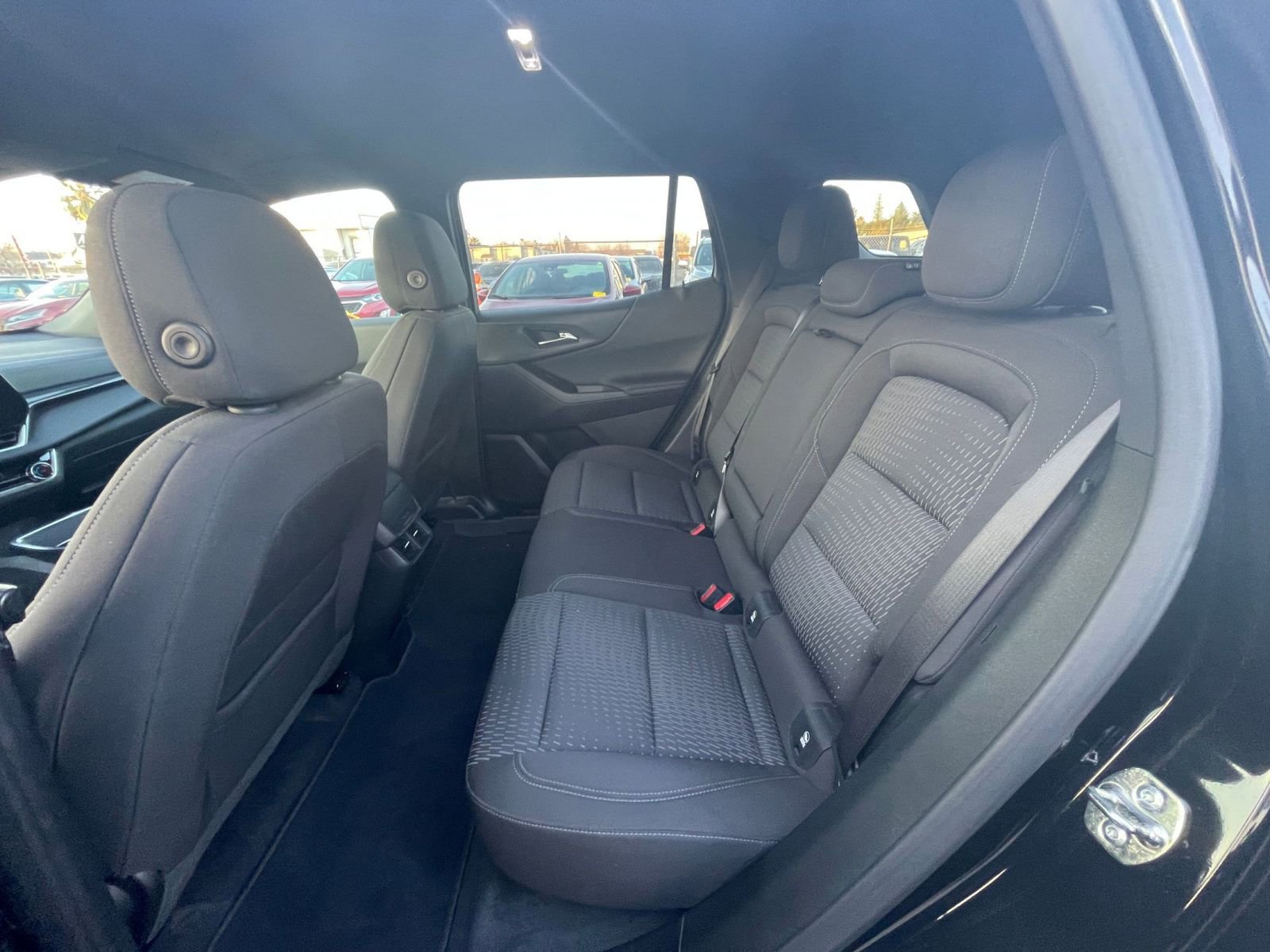 Used 2025 Chevrolet Equinox LT image 24