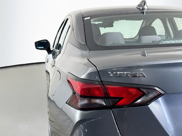 Used 2021 Nissan Versa SV FWD image 35
