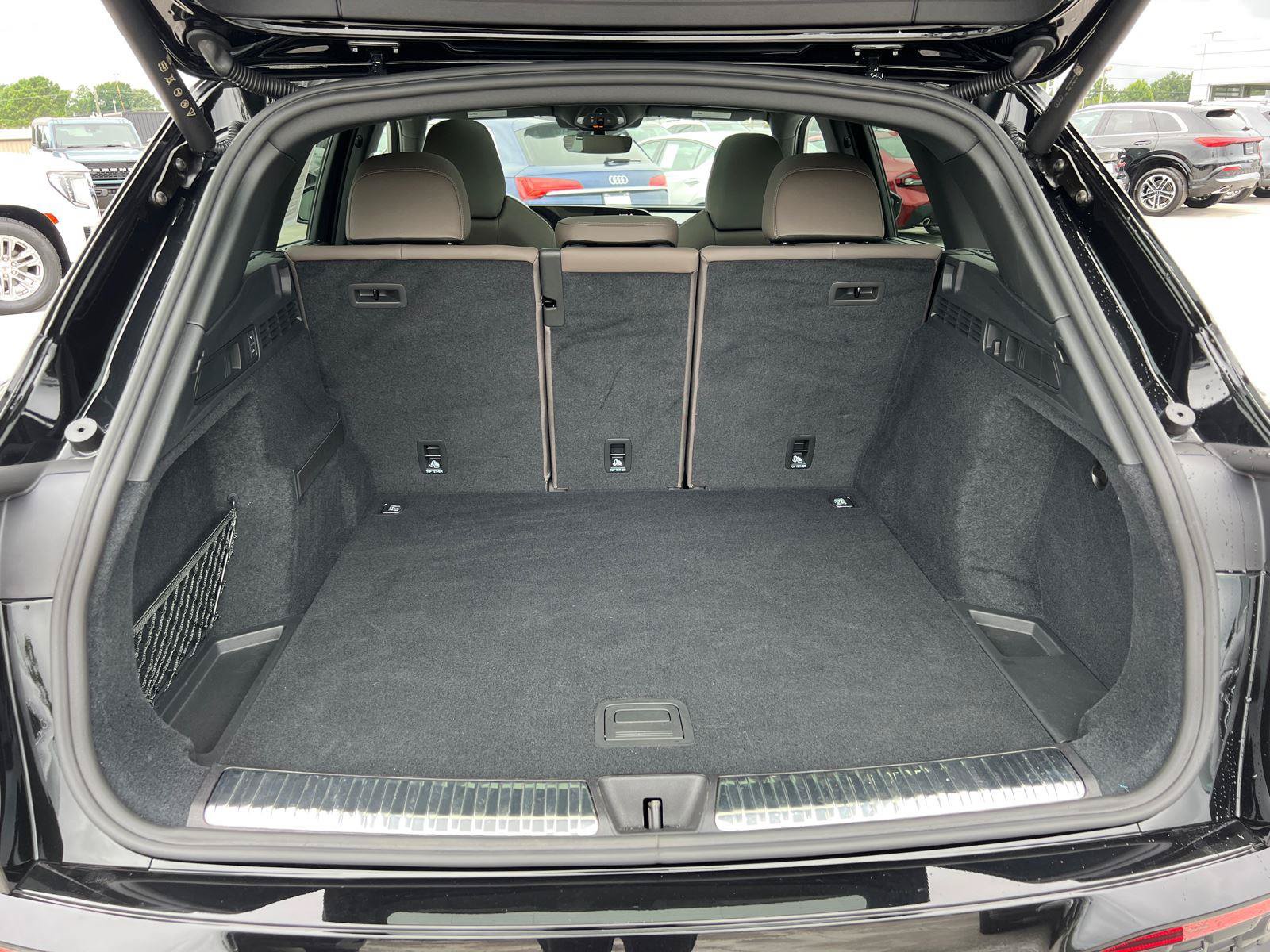 Used 2025 Audi Q5 Prestige AWD/4WD image 18