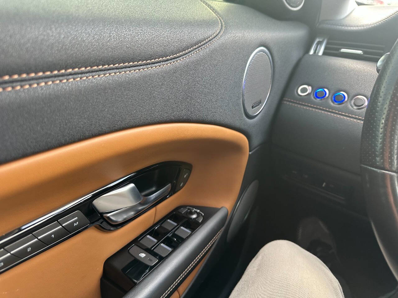 Used 2016 Land Rover Range Rover Evoque HSE Dynamic AWD/4WD image 24