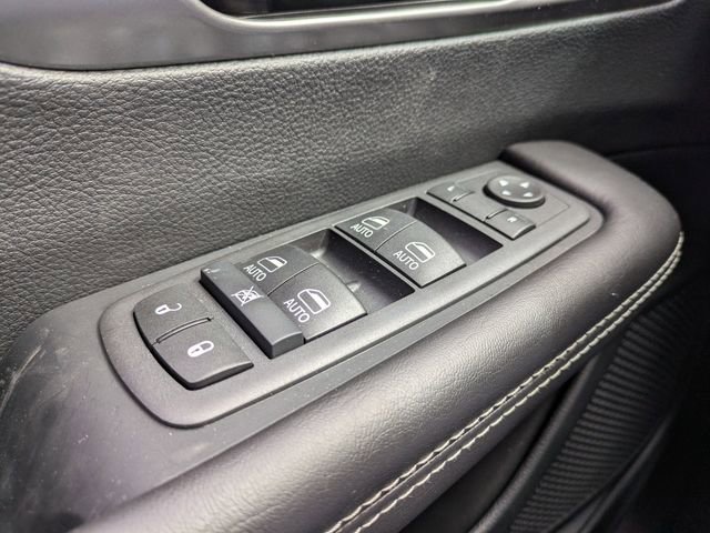 New 2026 Chrysler Voyager LX image 27