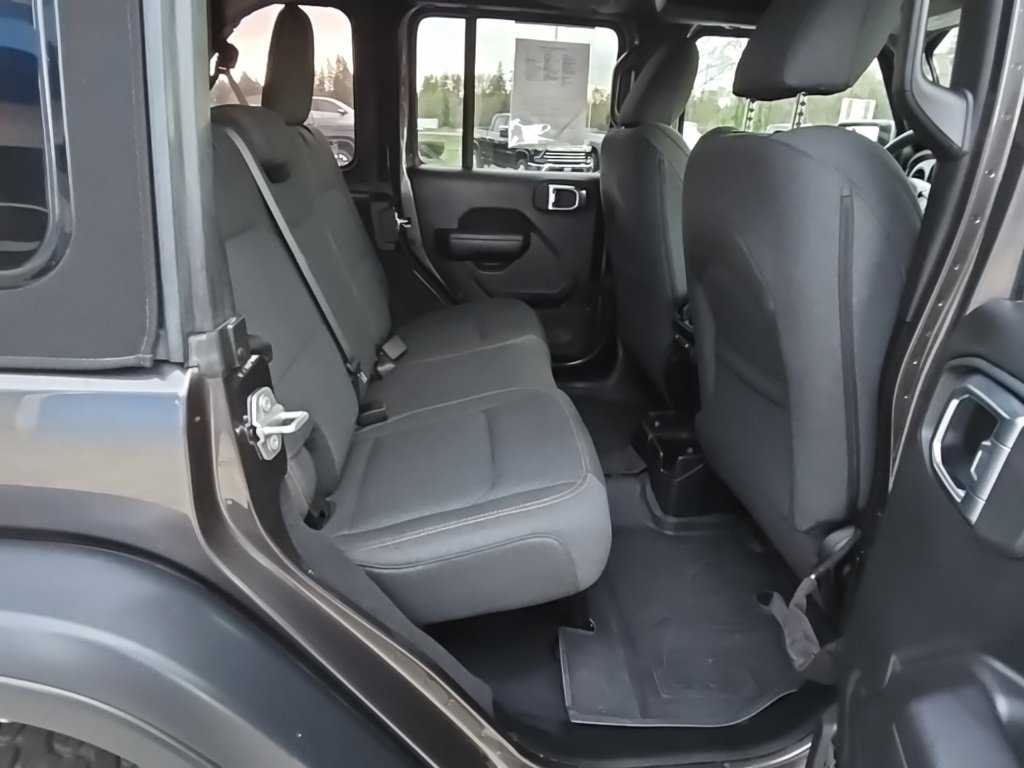Used 2024 Jeep Wrangler Willys image 27