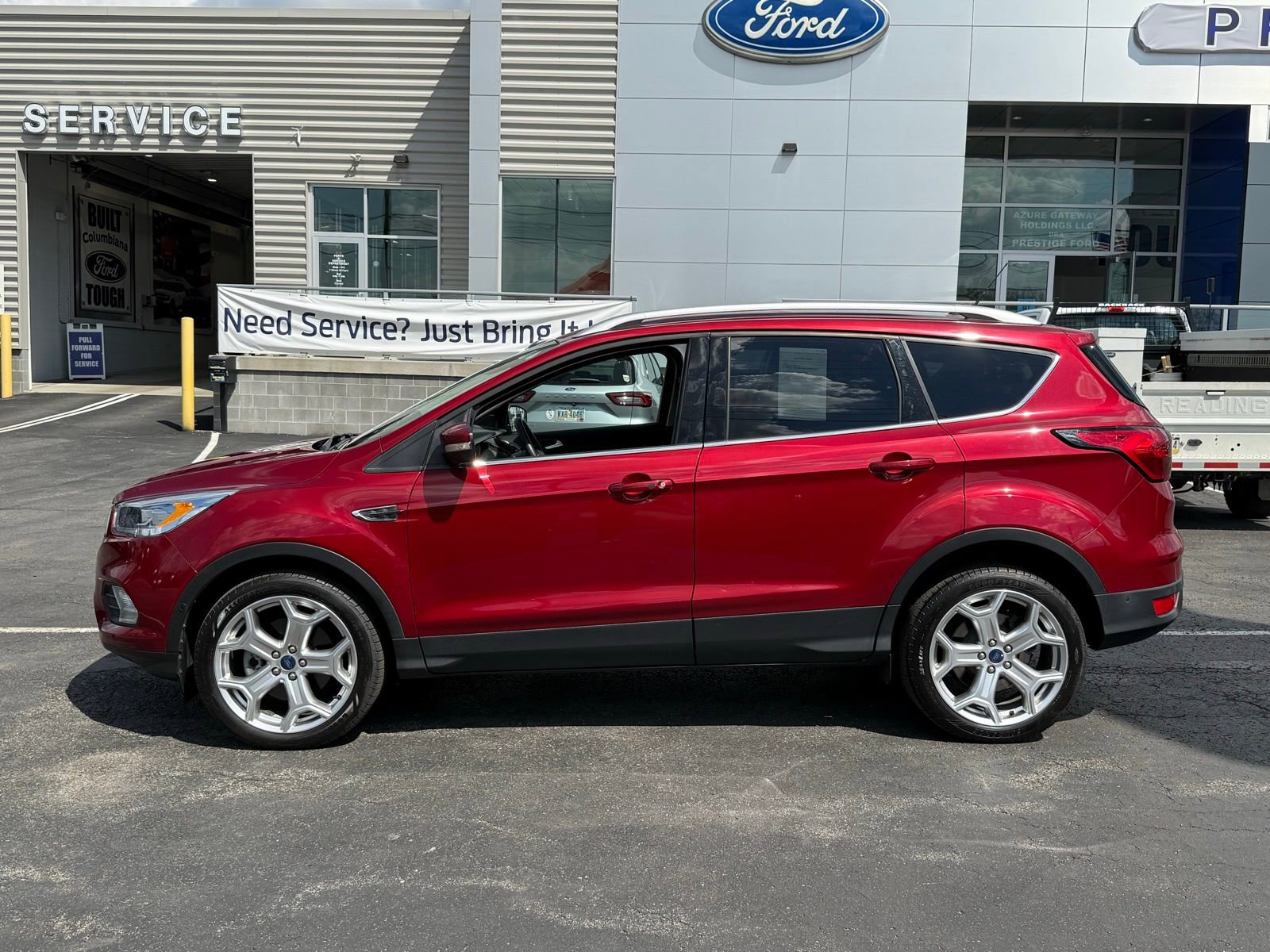 Used 2019 Ford Escape Titanium AWD/4WD image 3