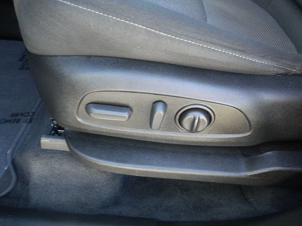 Used 2022 Chevrolet Traverse LT w/ LPO, Cargo Package image 14