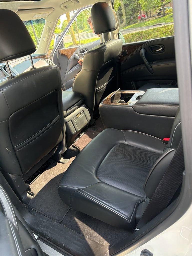 Used 2015 INFINITI QX80 4WD w/ Driver's Assistance Package image 5