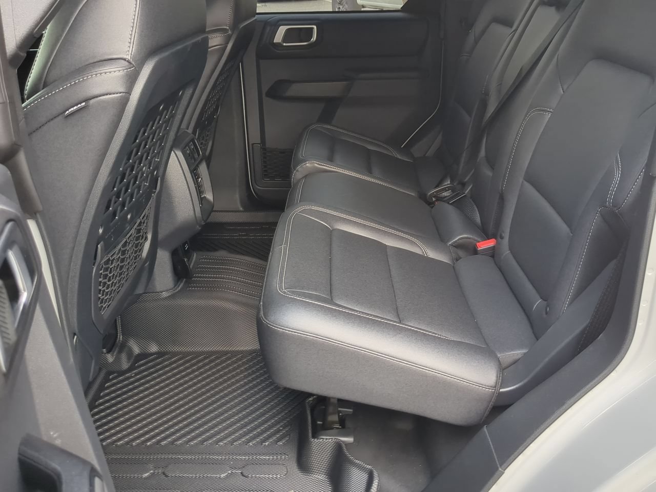 Used 2026 Ford Bronco Badlands AWD/4WD image 26