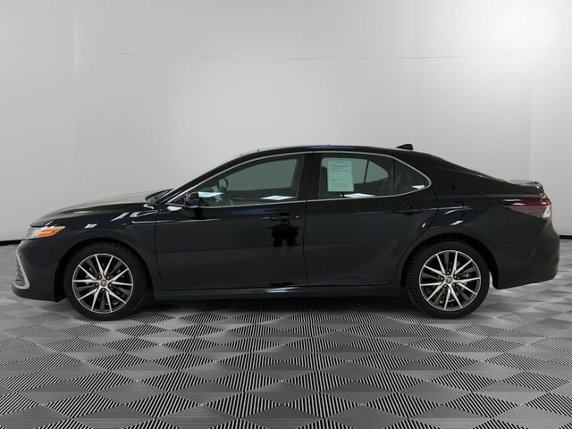 Used 2023 Toyota Camry XLE w/ Navigation Package AWD/4WD image 2