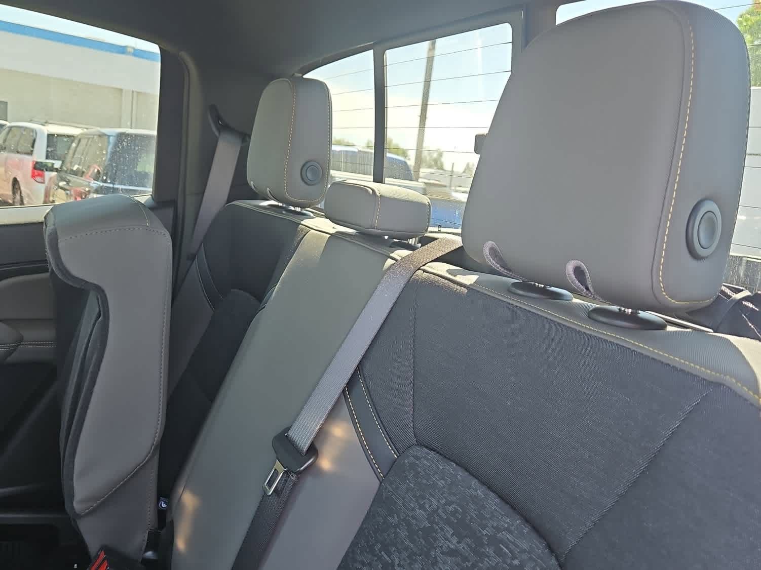 Used 2024 Chevrolet Colorado ZR2 image 12