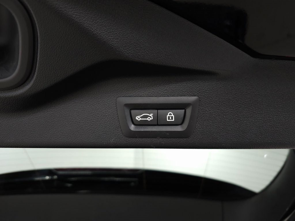 Used 2022 BMW X5 xDrive40i w/ Parking Assistance Package image 7