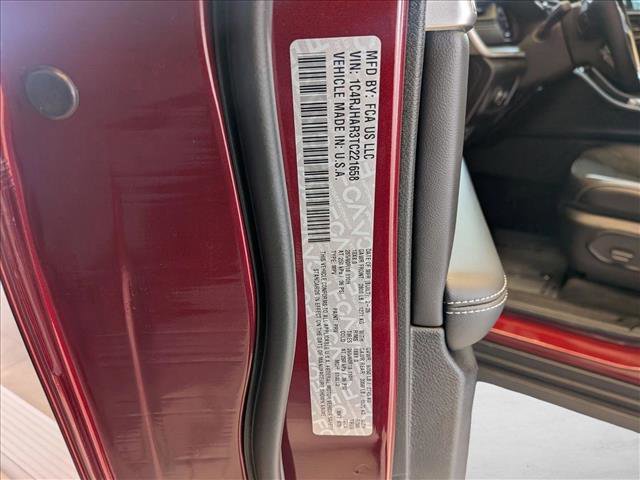 New 2026 Jeep Grand Cherokee Altitude image 16