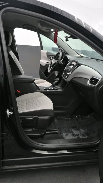 Used 2022 Chevrolet Equinox LT FWD image 15