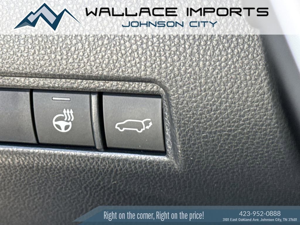 Used 2024 Toyota Venza Limited AWD/4WD image 37