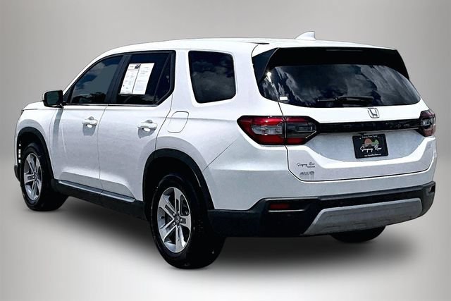 Used 2025 Honda Pilot EX-L image 4