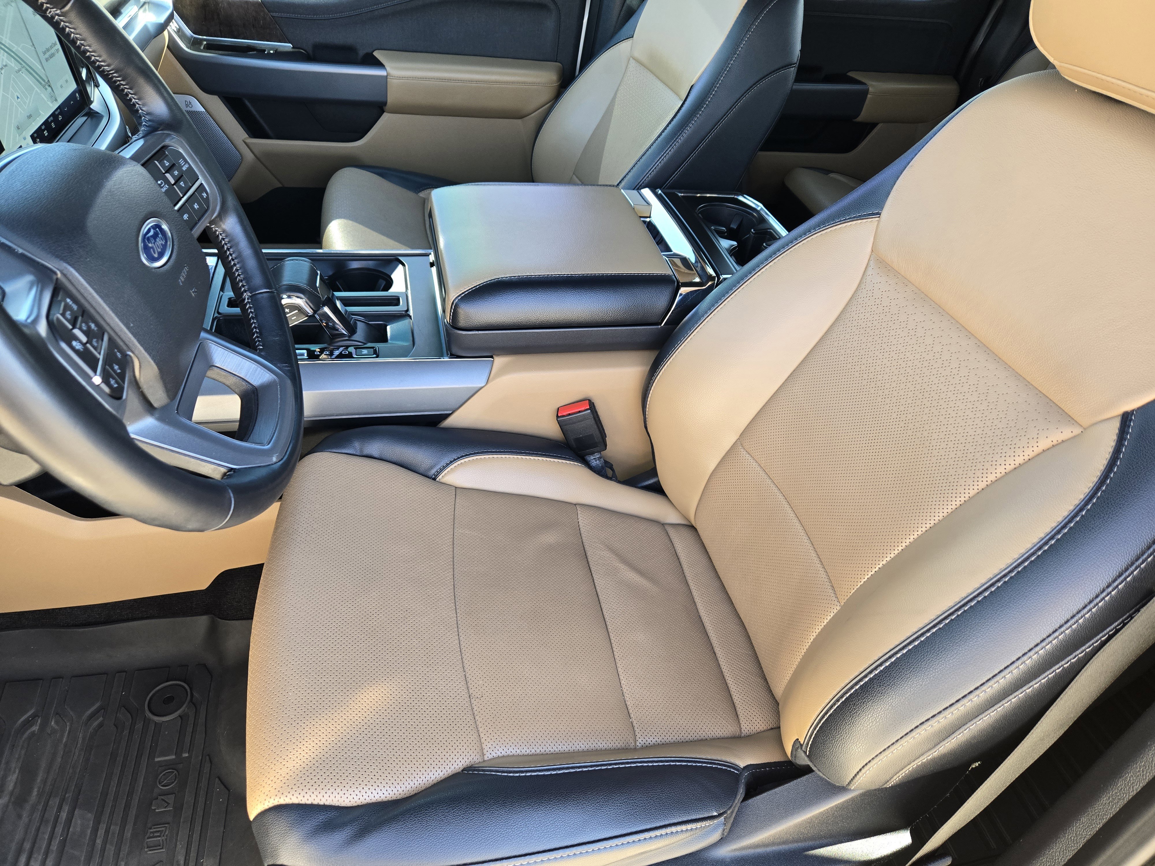 Used 2021 Ford F150 Lariat w/ Max Trailer Tow Package image 37