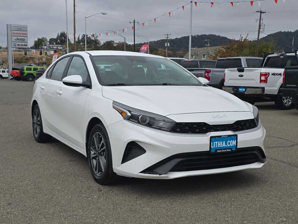 Used 2023 Kia Forte LXS FWD image 7