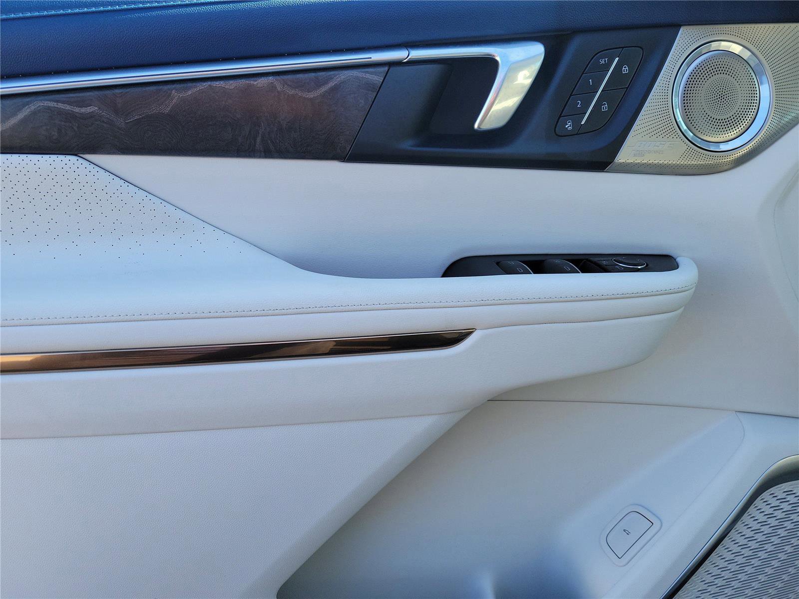 New 2026 Buick Enclave Avenir w/ Super Cruise Package image 22