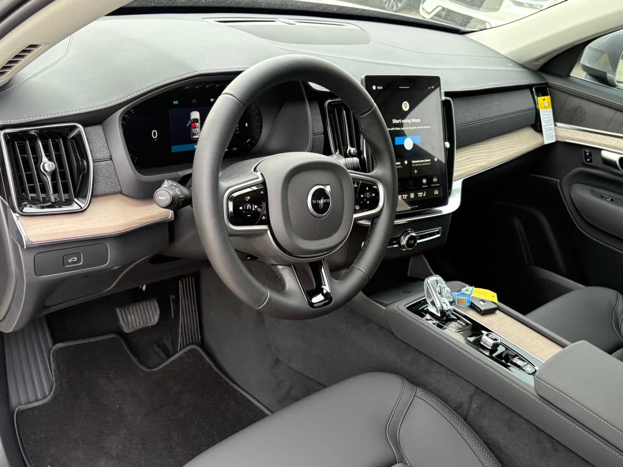 New 2026 Volvo XC90 B6 Core w/ Protection Package Premier AWD/4WD image 13