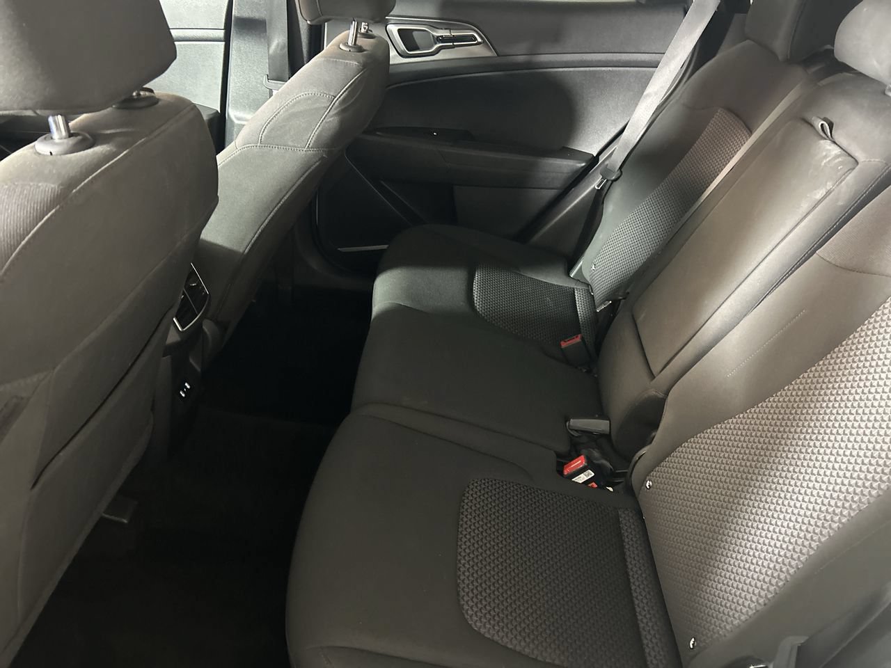 Used 2026 Kia Sportage LX FWD image 24