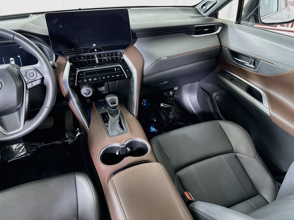 Certified 2023 Toyota Venza Limited AWD/4WD image 26