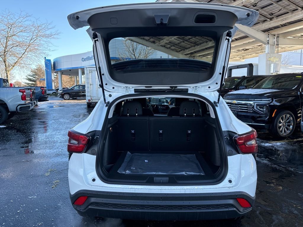 New 2026 Chevrolet Trax LS w/ LS Convenience Package image 26