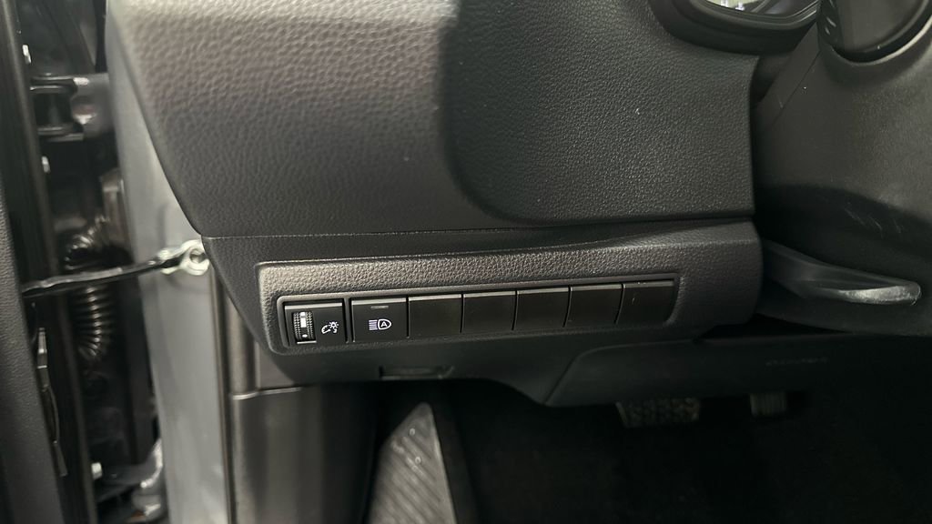 Certified 2025 Toyota Corolla LE image 22