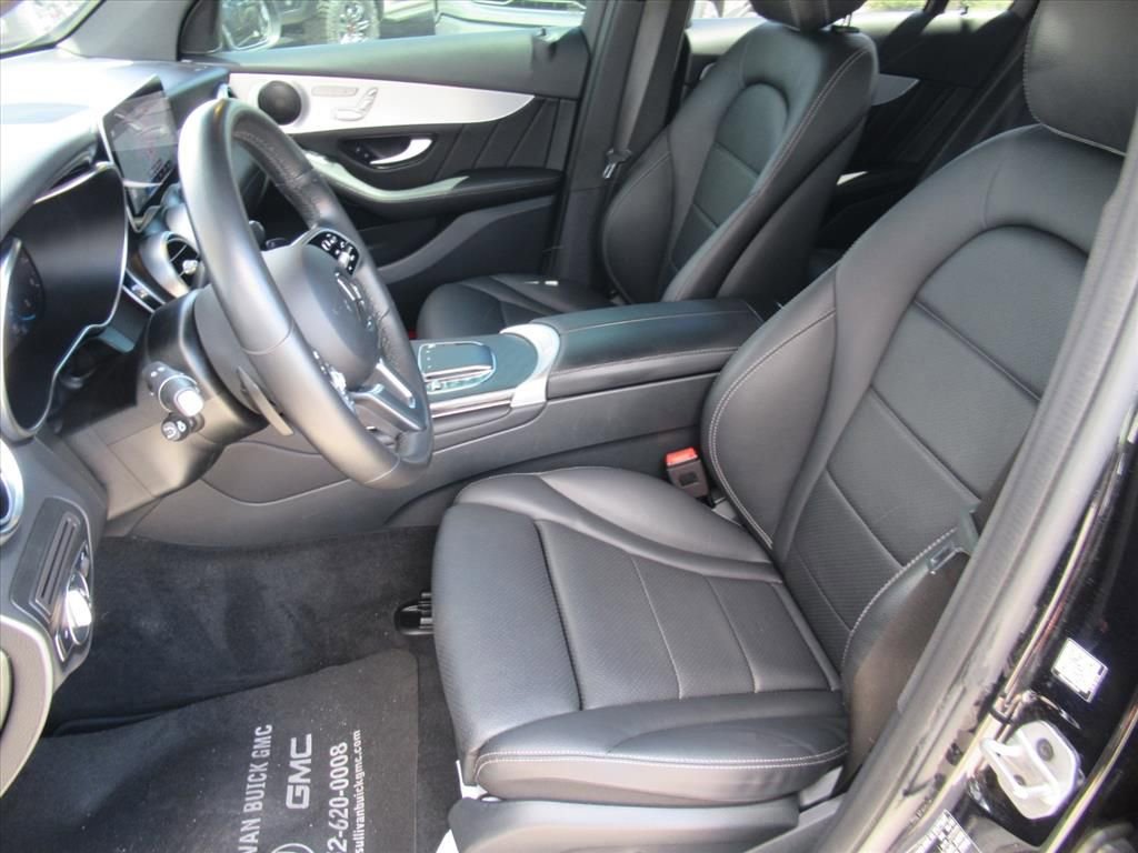 Used 2022 Mercedes-Benz GLC 300 4MATIC image 16