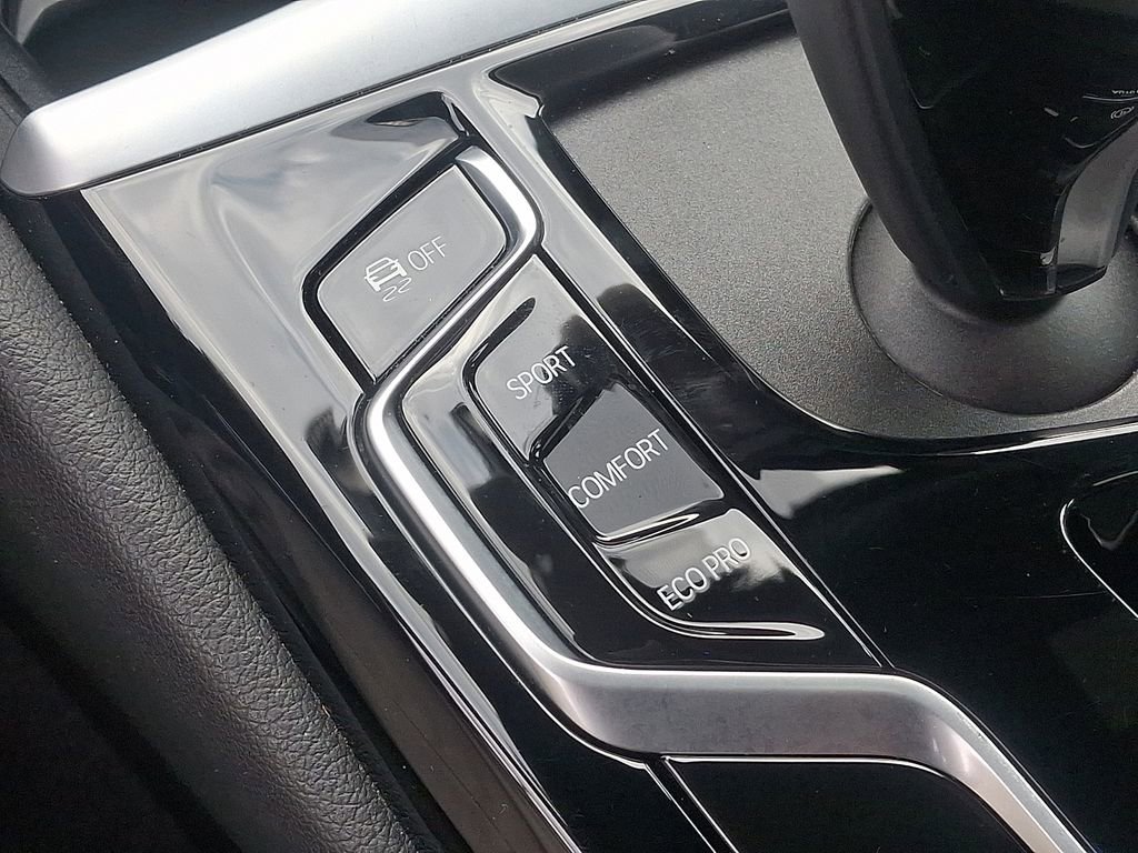 Used 2023 BMW 530i w/ Premium Package image 24