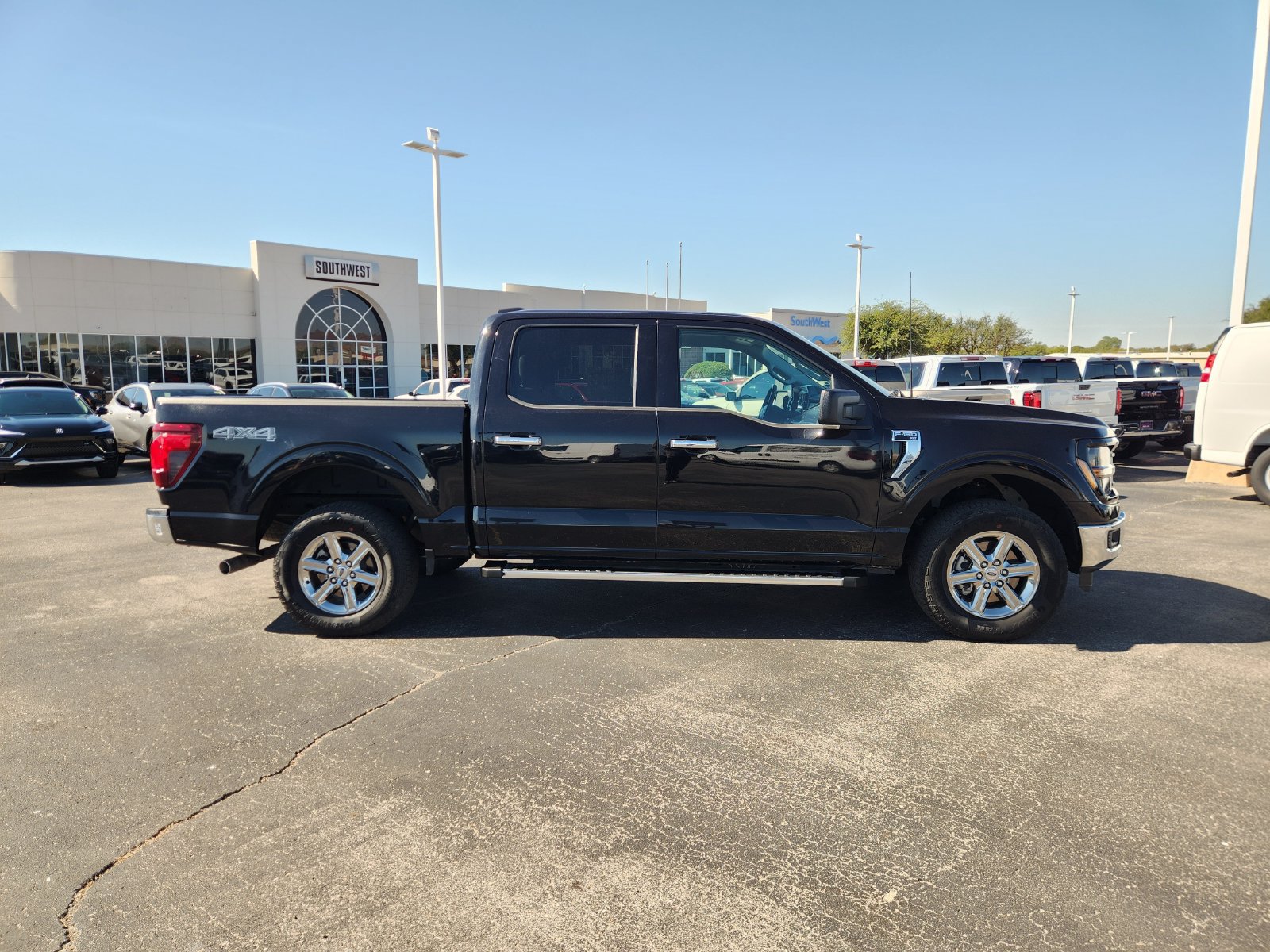 Used 2025 Ford F150 XLT w/ Equipment Group 301A Standard AWD/4WD image 7