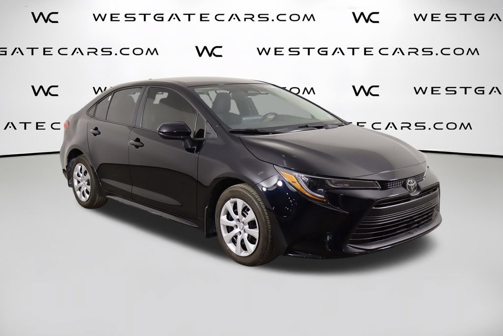 Used 2025 Toyota Corolla LE FWD image 41