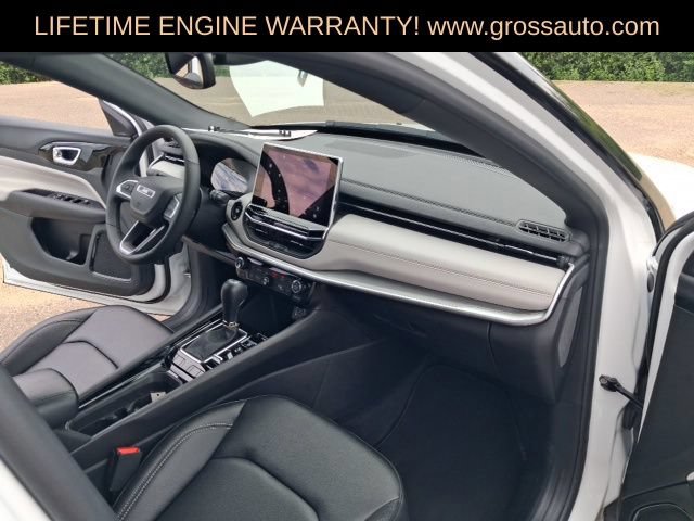 Used 2025 Jeep Compass Limited AWD/4WD image 35