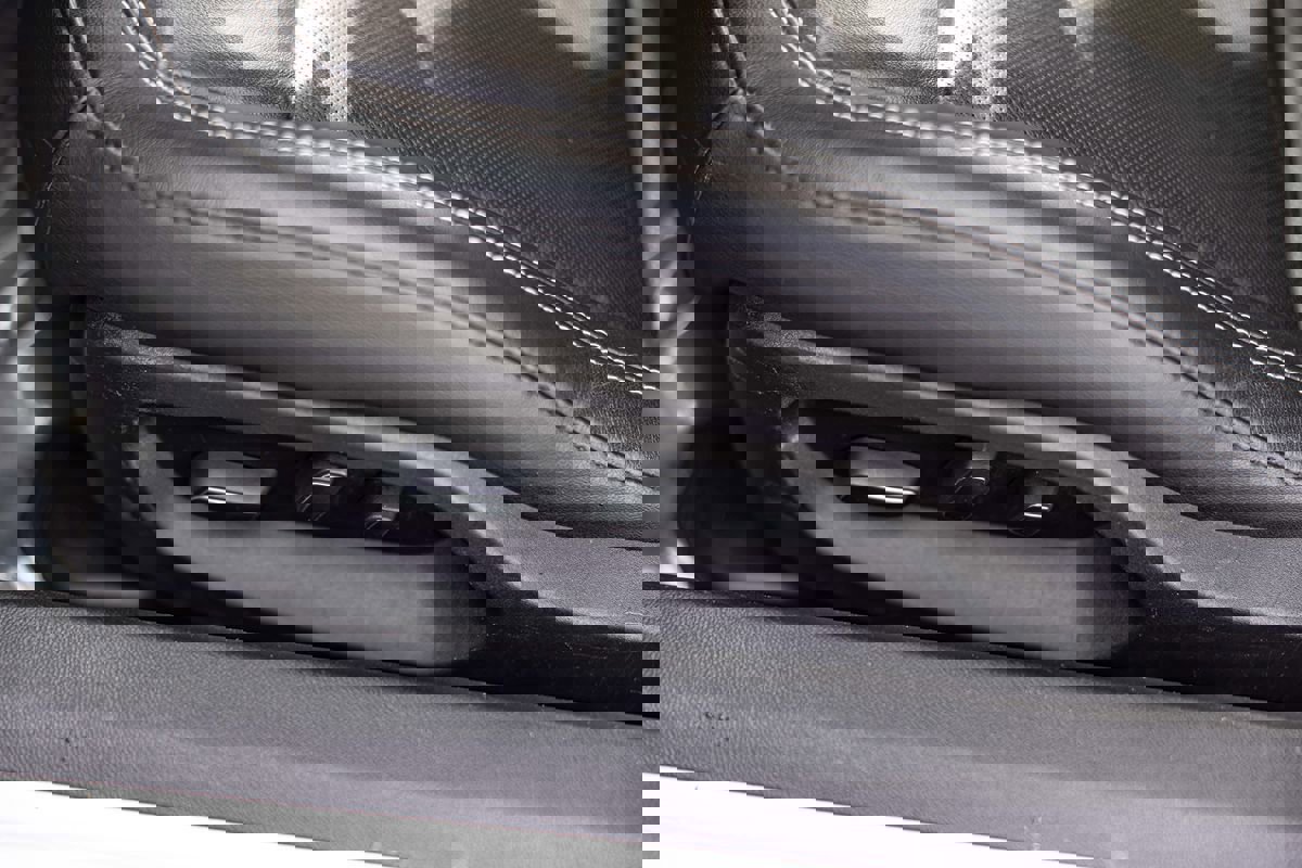 Used 2019 Chevrolet Corvette Stingray Coupe w/ 2LT Preferred Equipment Group image 21