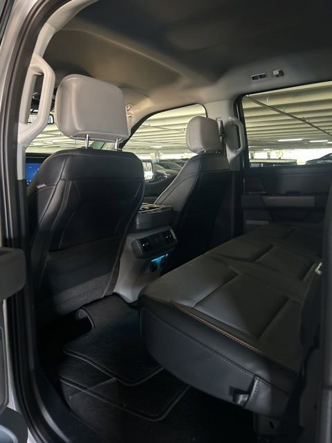 Used 2025 Ford F150 Lariat w/ Equipment Group 501A Mid image 5