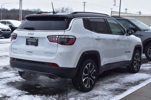 Used 2022 Jeep Compass Limited w/ Sun and Sound Group image 6