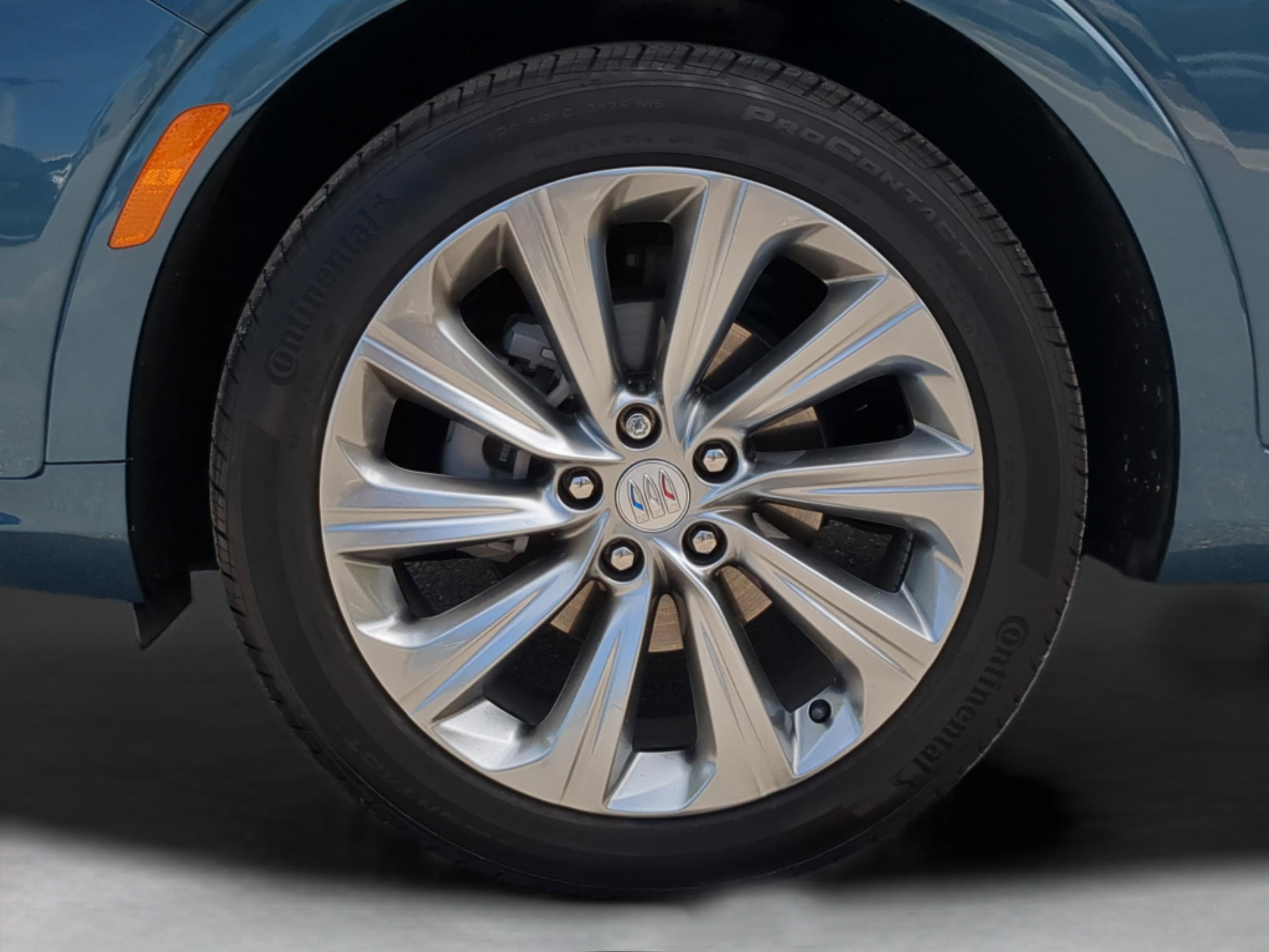 Used 2024 Buick Envista Avenir image 11