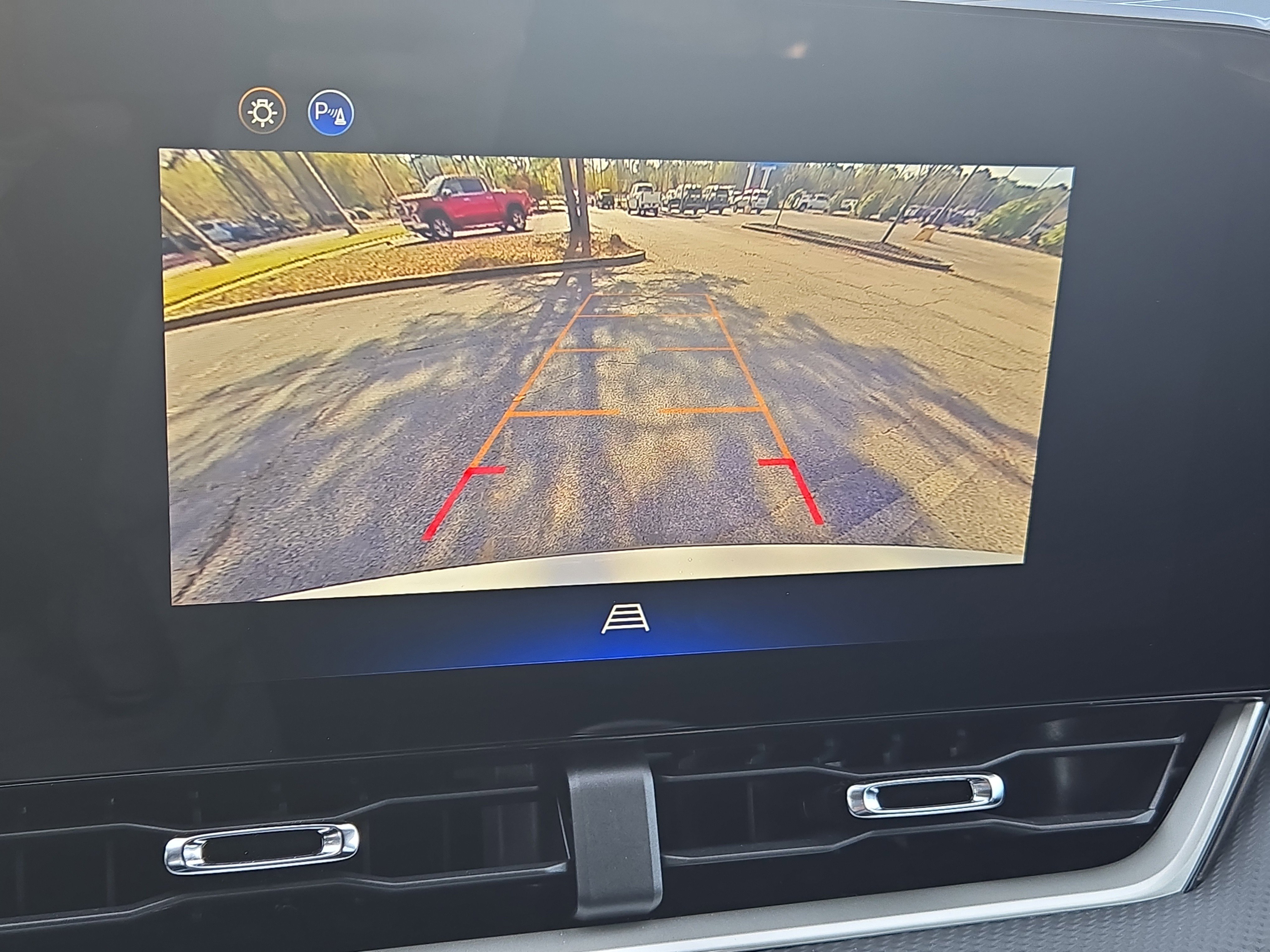 New 2026 Chevrolet Equinox LT w/ Convenience Package II FWD image 31