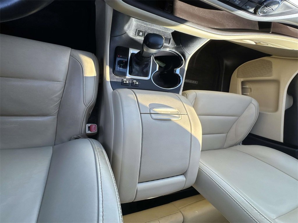 Used 2016 Toyota Highlander XLE image 44