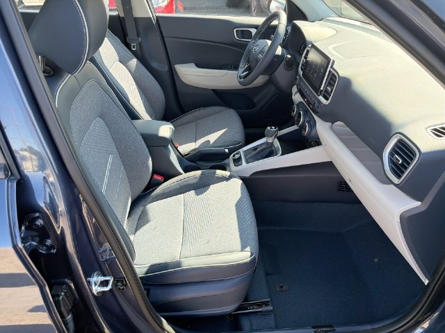 New 2026 Hyundai Venue SEL FWD image 33