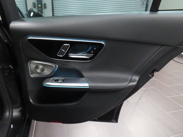 Used 2022 Mercedes-Benz C 300 Sedan image 13