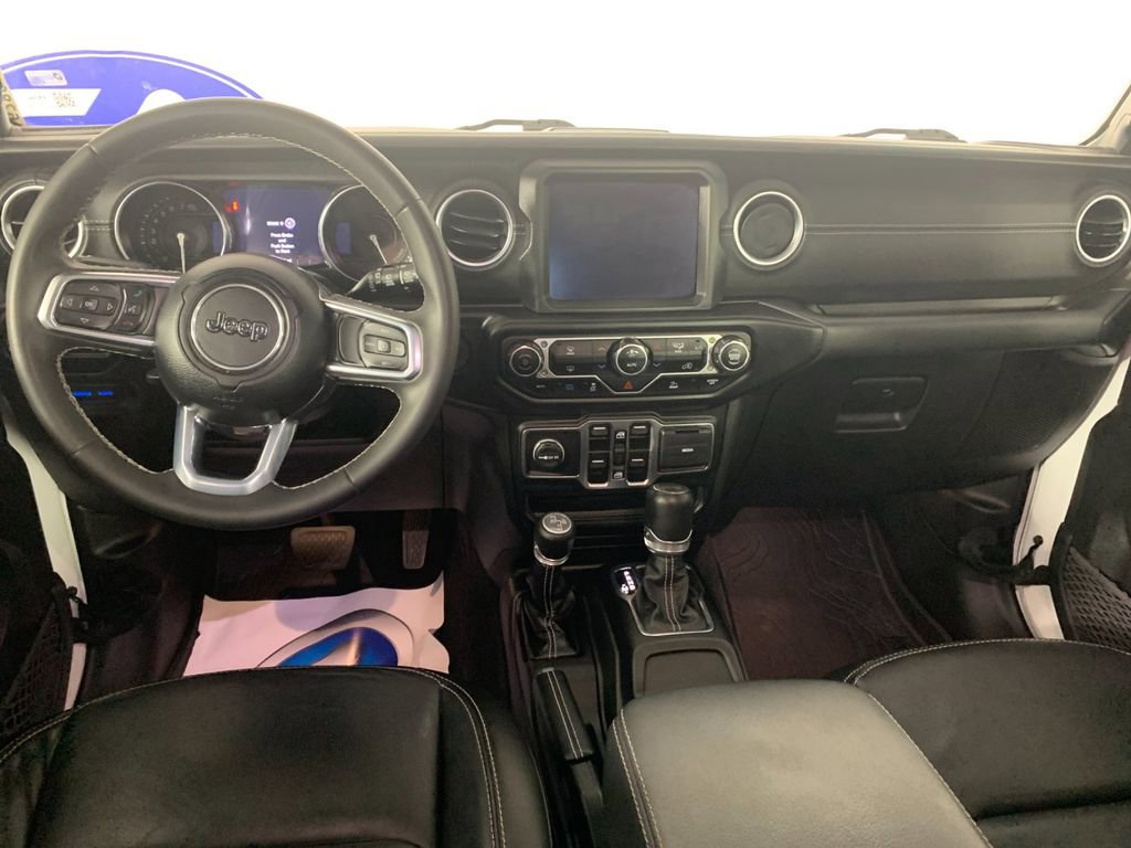 Used 2023 Jeep Wrangler Unlimited Sahara AWD/4WD image 36