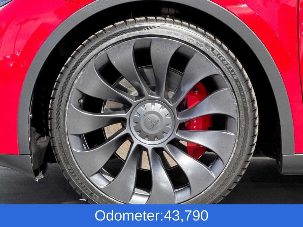 Used 2022 Tesla Model Y Performance image 23