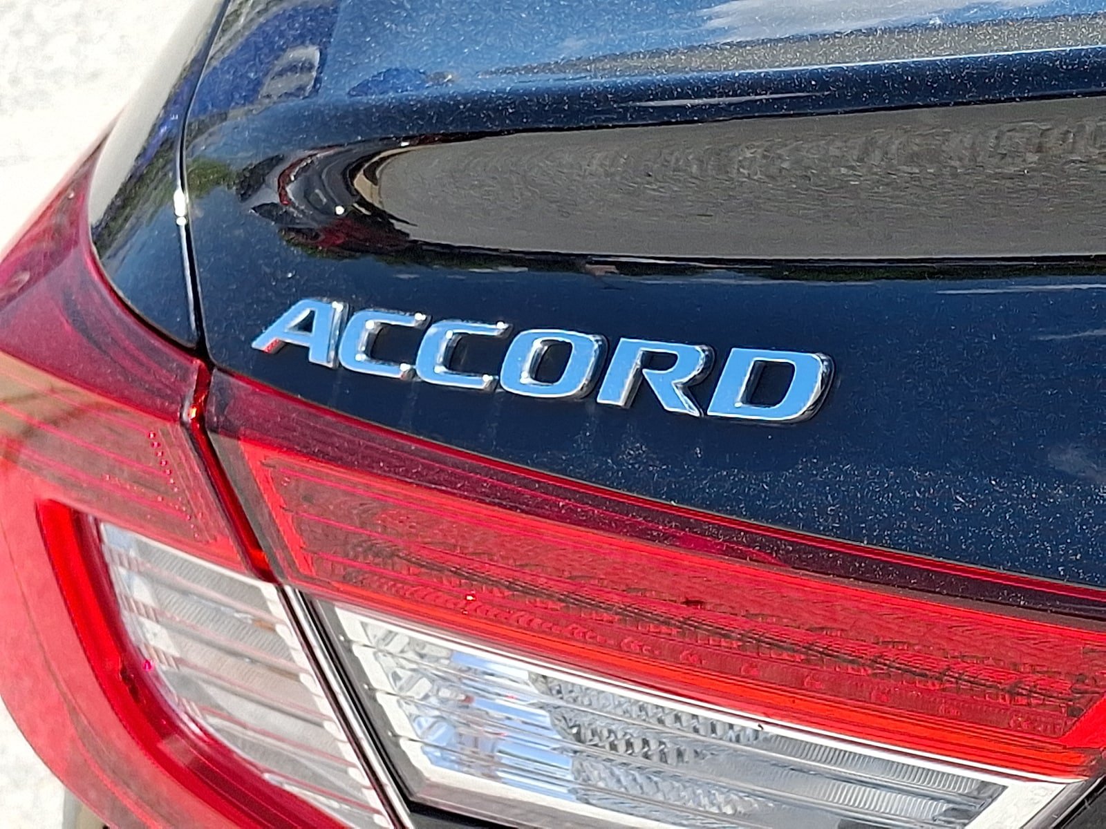 Used 2021 Honda Accord EX image 29