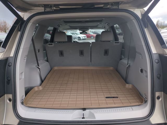 Used 2023 GMC Acadia SLT w/ Technology Package AWD/4WD image 16