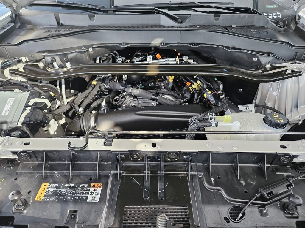 Used 2025 Ford Explorer Platinum w/ LUX Leather Package image 27